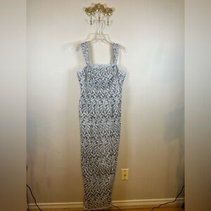 Polly Silver Gray strappy Formal dress. Maxi Overlay with leaf design. Size L